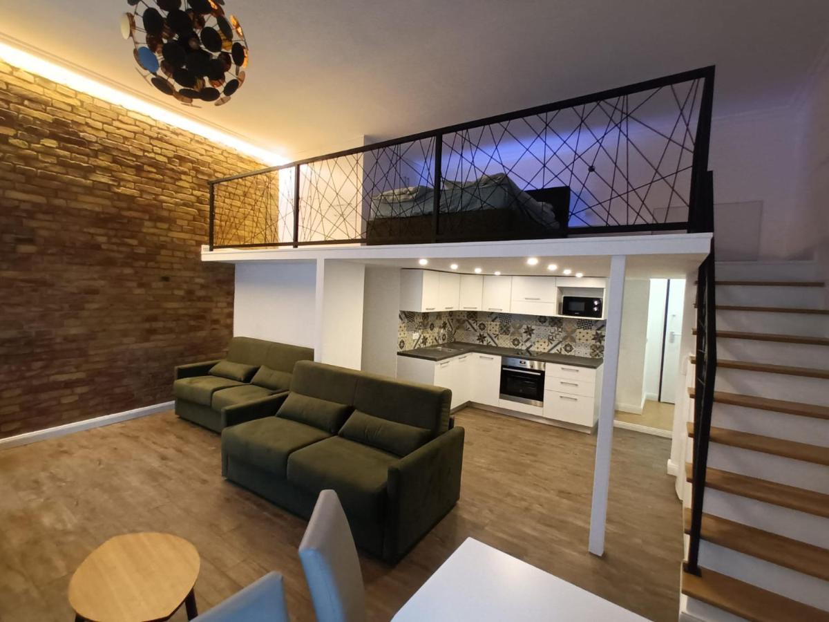 Duna River Shining Apartments Budapeste Exterior foto
